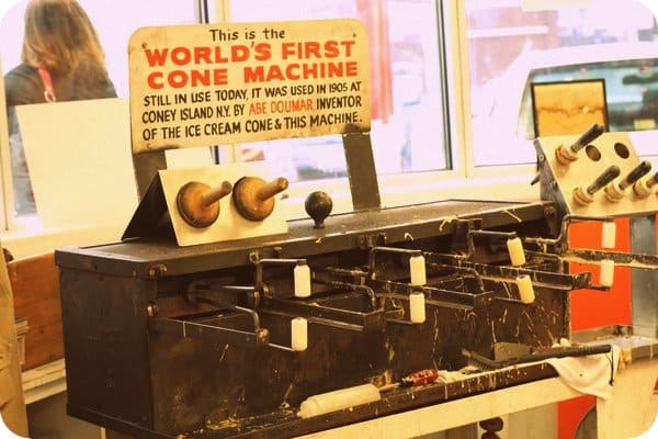 Doumars Cone Machine :: Inquiring Chef